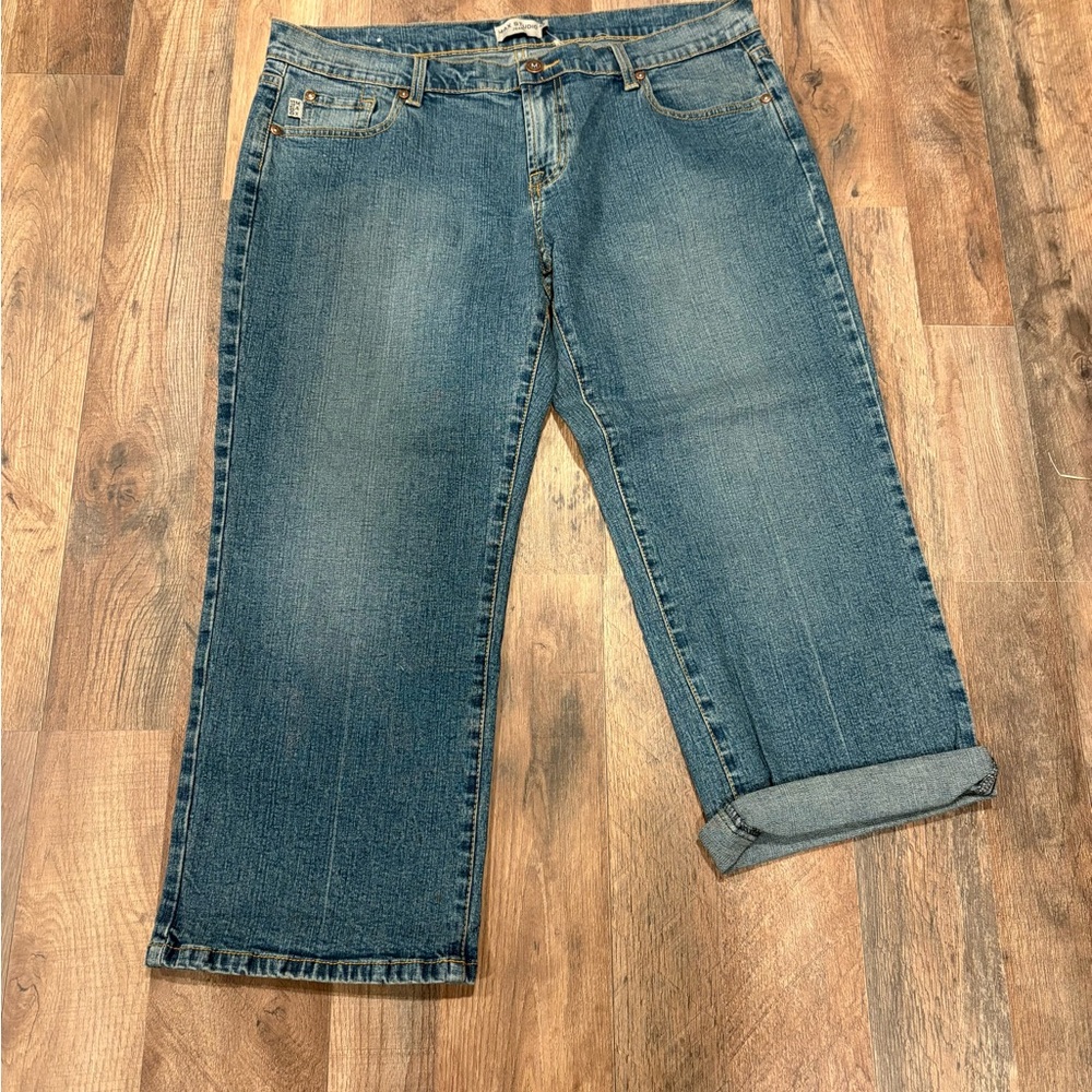 MAX STUDIO JEANS women’s light wash Blue rolled cuff cropped Denim Jeans size 14